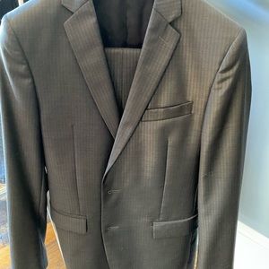 VERSACE SUIT SIZE 48